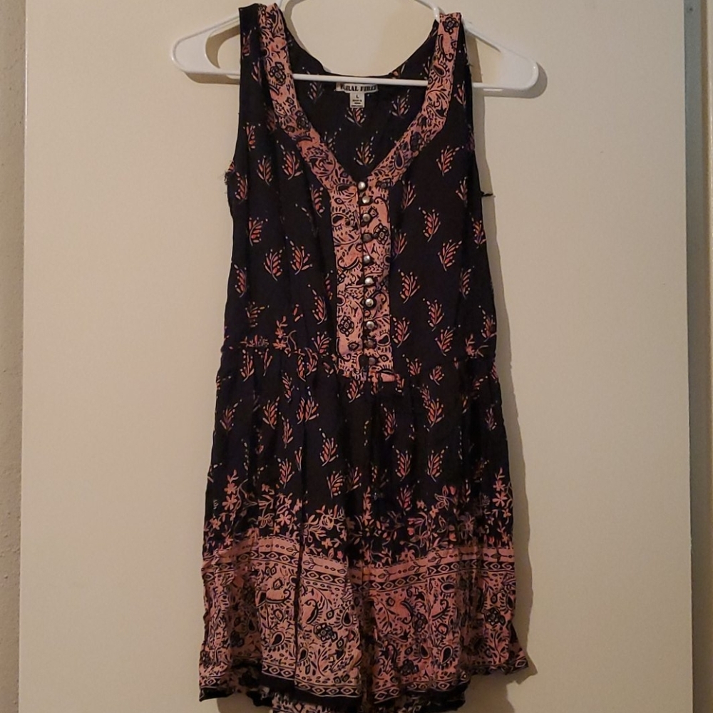 Romper - Picture 2 of 4